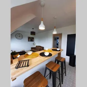 bel-appartement-idealement-situe-petite-vue-mer.inbrittany.com/