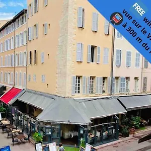 Centre Ville, Vieux Port 65m2 Appartement